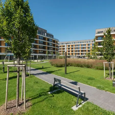 Newly Built Bachelor Pad In Outer City Center Διαμέρισμα