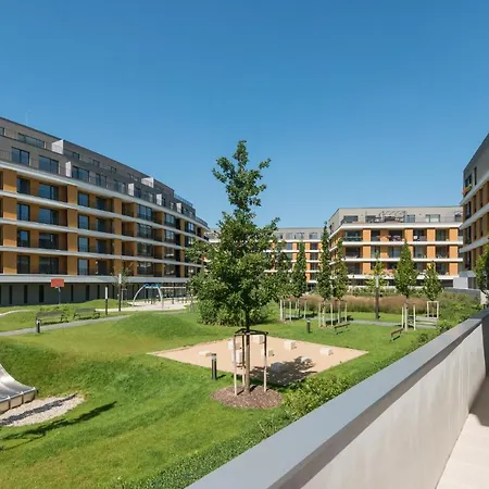Newly Built Bachelor Pad In Outer City Center Apartment
